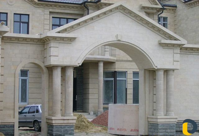 Аблицовка фасада из камня