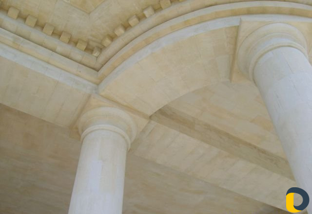 Аблицовка фасада из камня