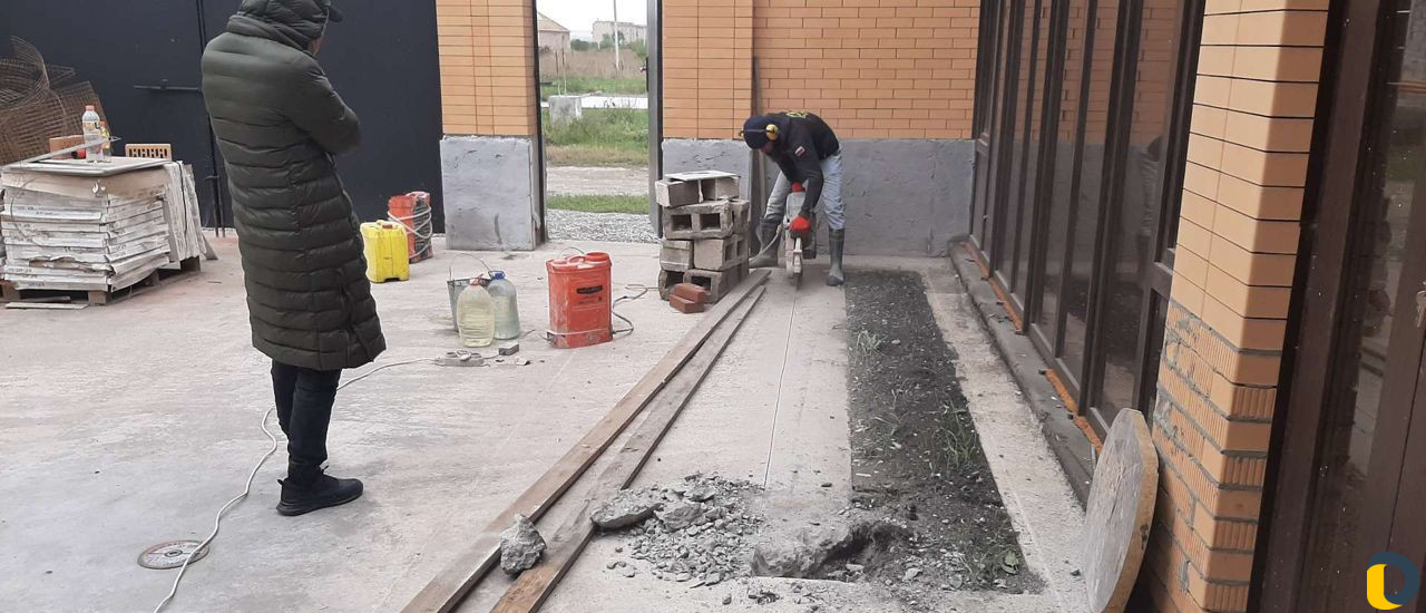 Алмазная резка стяжки Алмазное резка стяжка