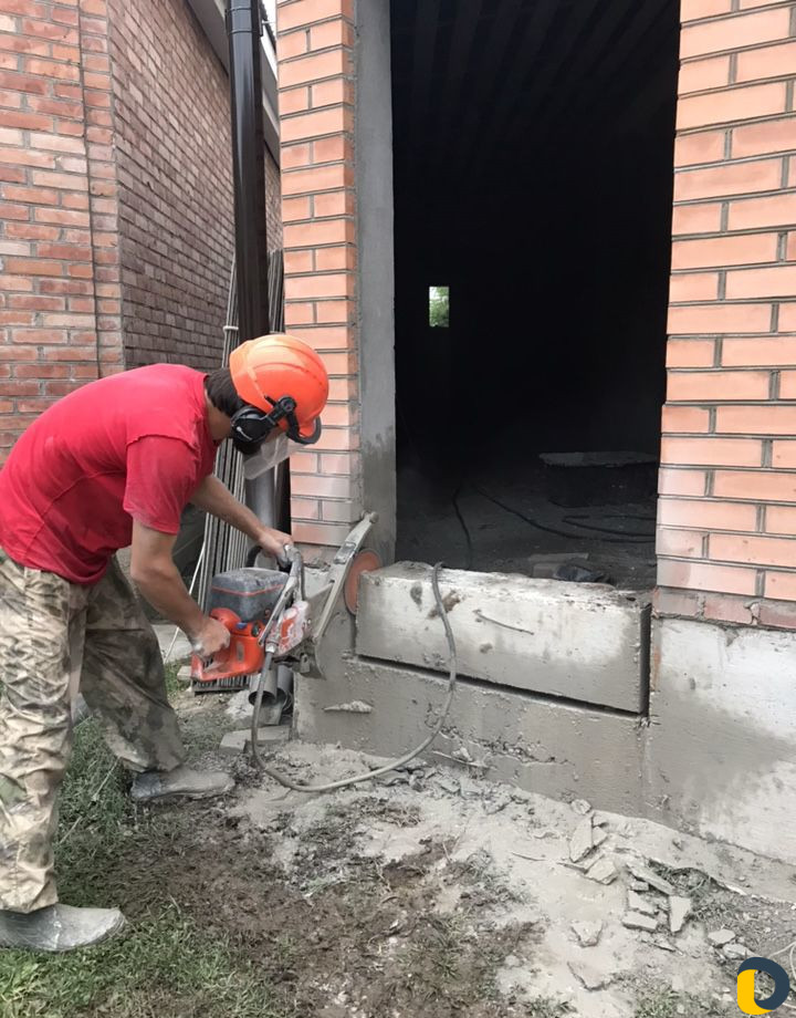 Алмазное бурение отверстий Алмазная резка проёмов