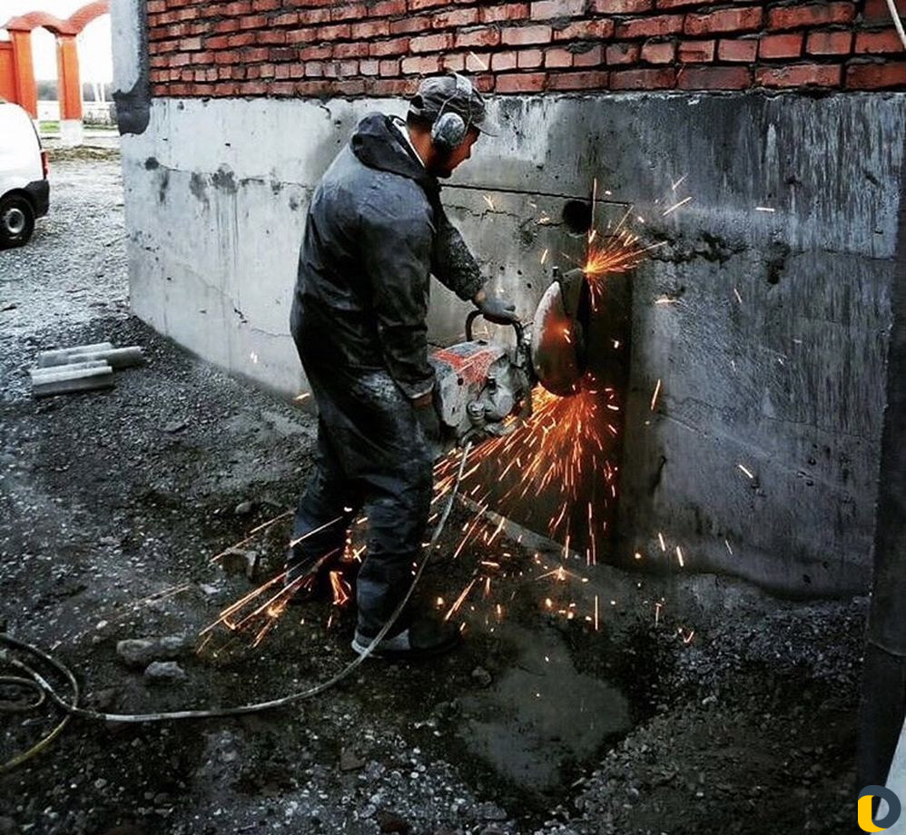 Алмазное бурение резка стен