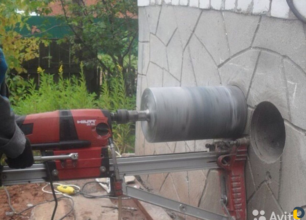 Алмазное сверление отверстий, резка проёмов