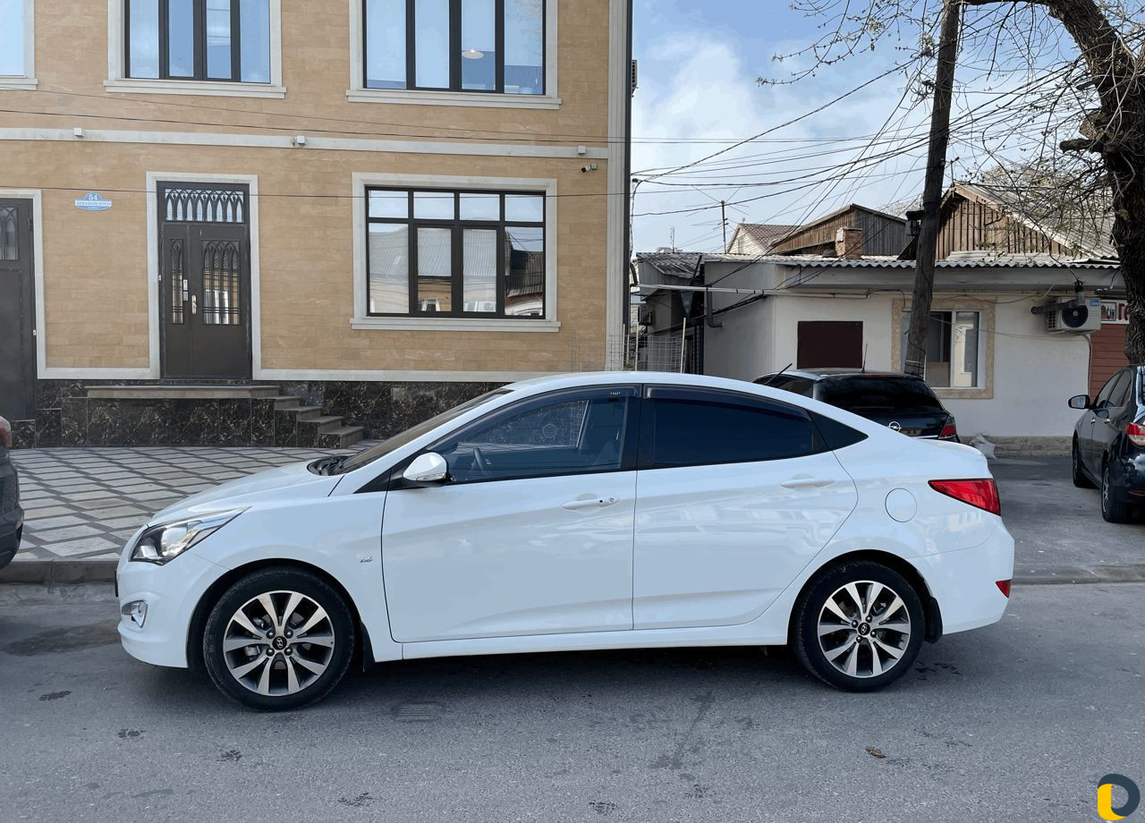 Аренда авто Hyundai Solaris AT