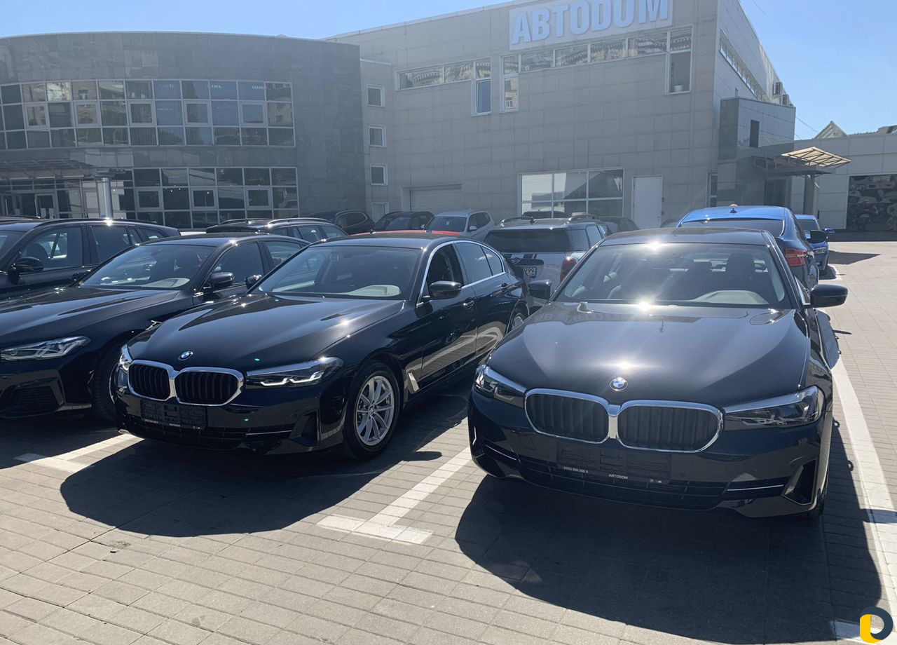 Аренда авто новый BMW 520 21 года можно под такси
