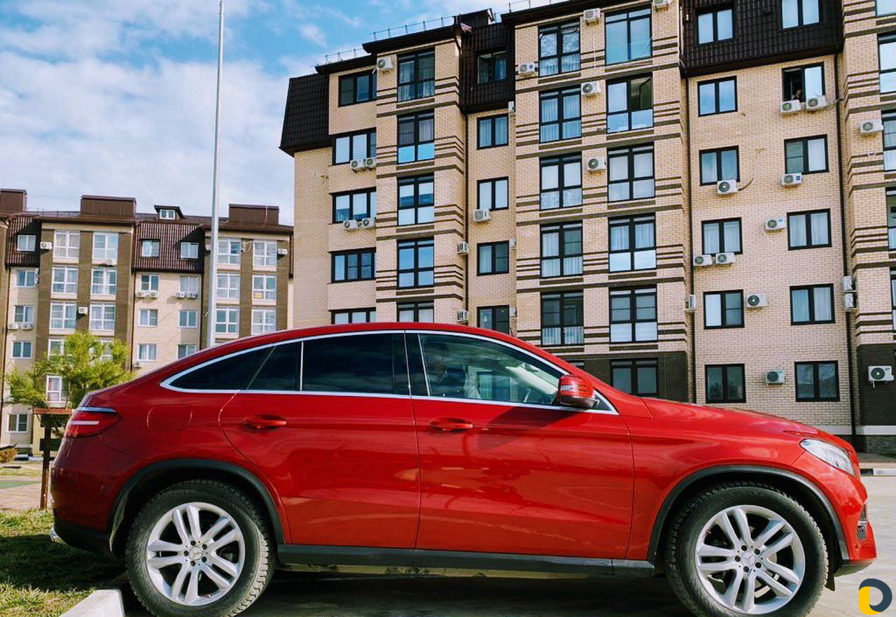 Аренда автомобиля для свадеб, встреч и фотосессий