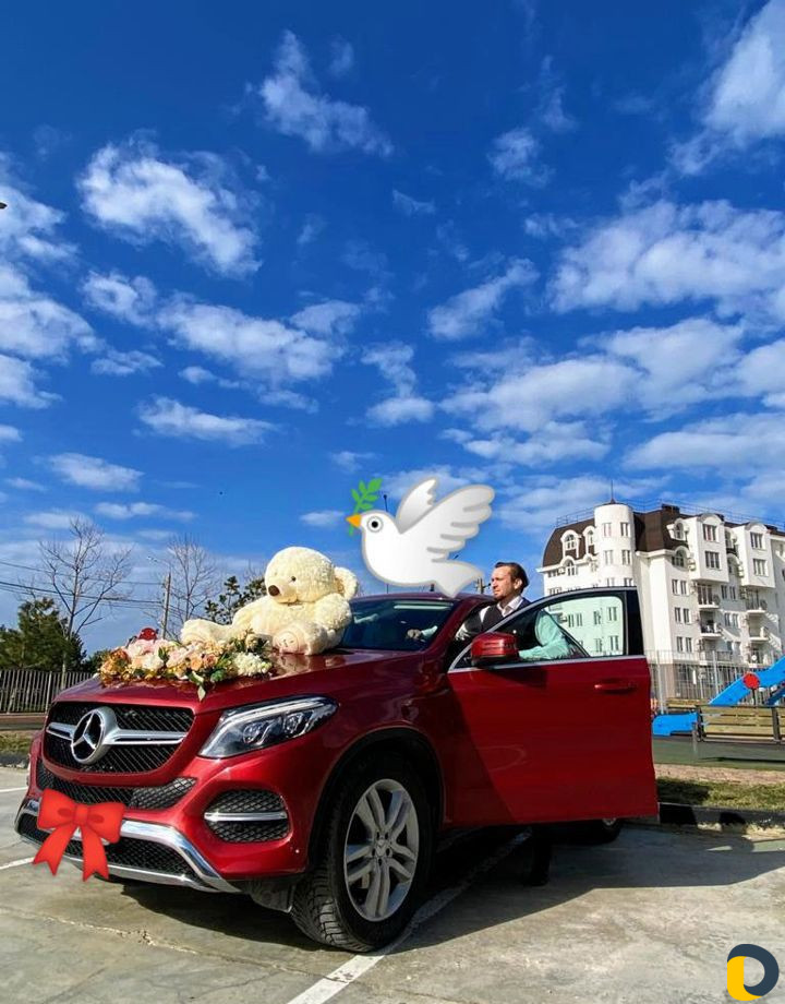 Аренда автомобиля для свадеб, встреч и фотосессий