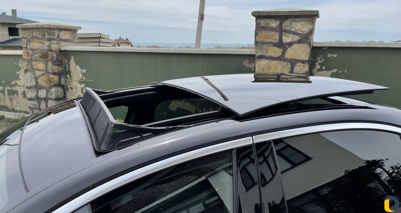 Аренда автомобиля с водителем mercedes
