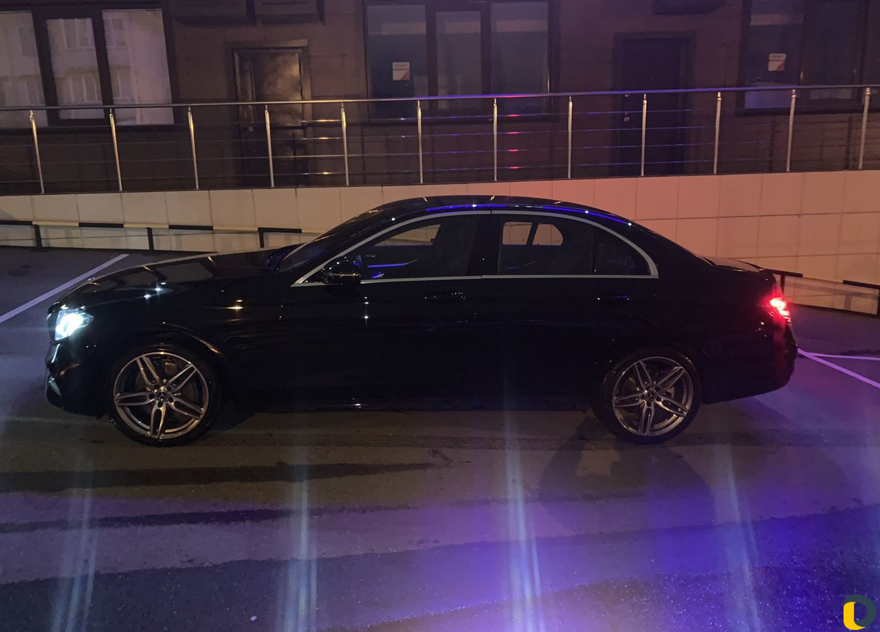 Аренда Mercedes E класс, минивэн,с водителем