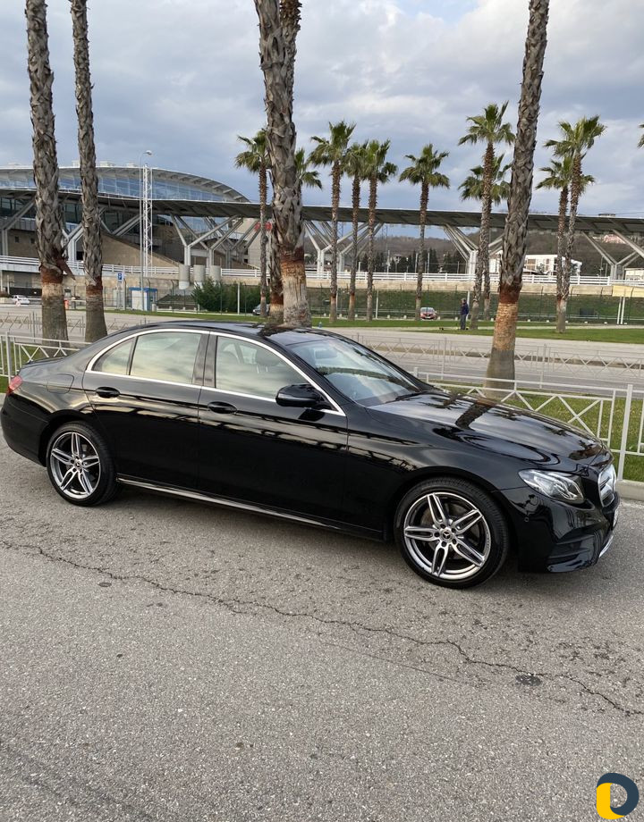 Аренда Mercedes E класс, минивэн,с водителем
