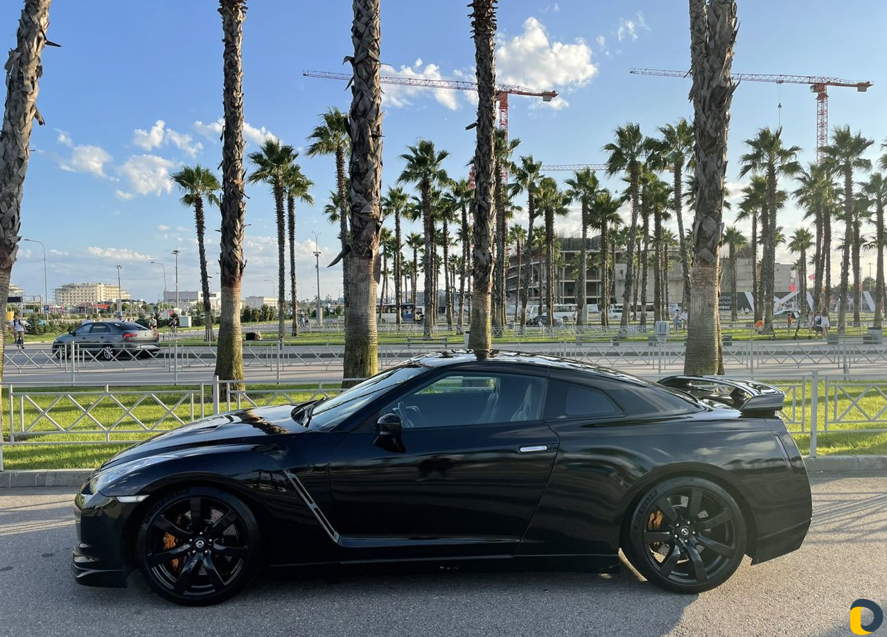 Аренда Nissan GT-R