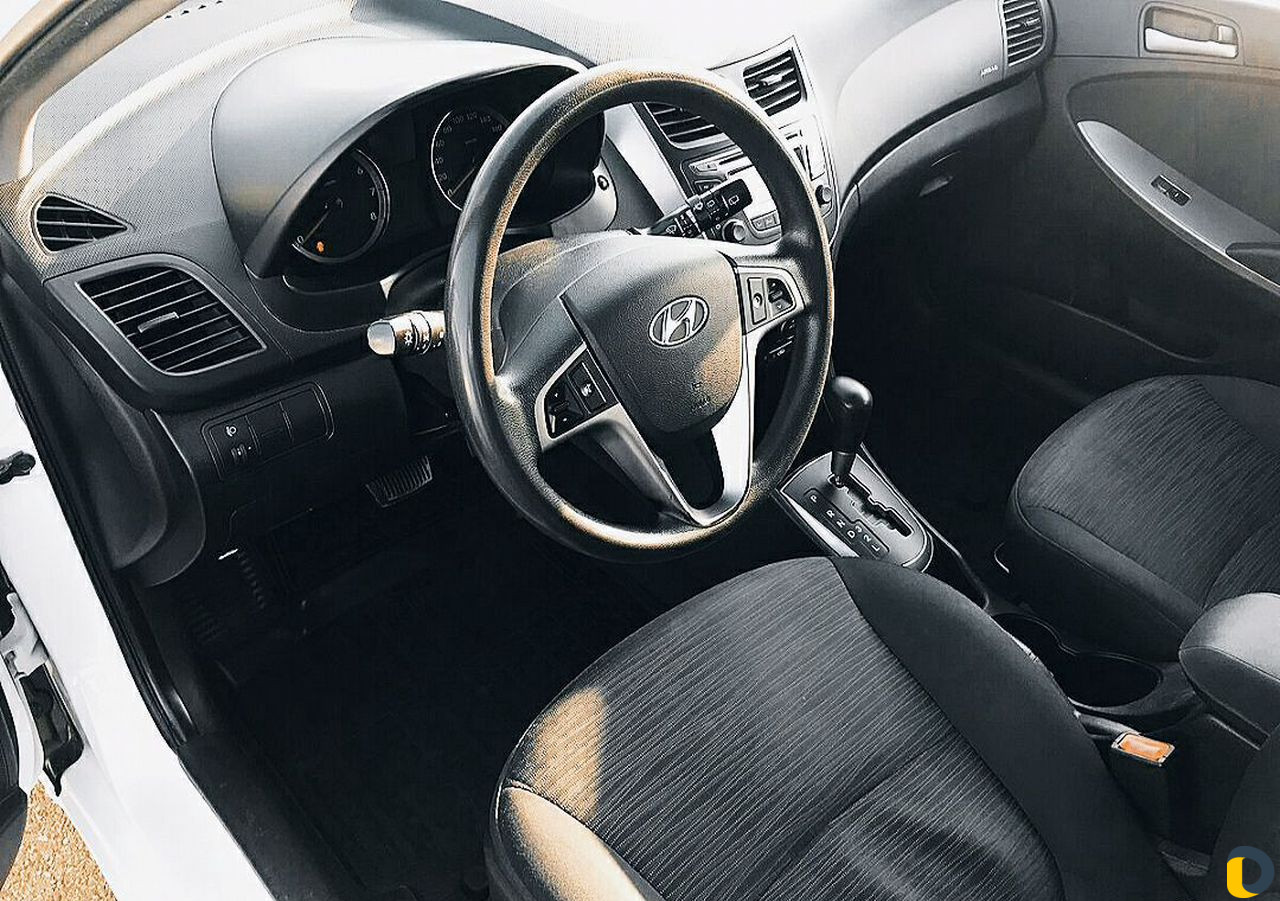 Аренда/Прокат автомобиля Хендай Солярис (автомат)