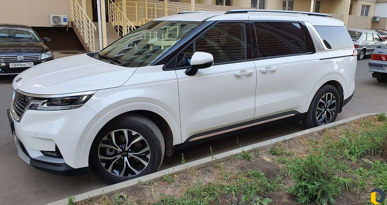 Аренда прокат минивэнов без водителя Kia Karnival