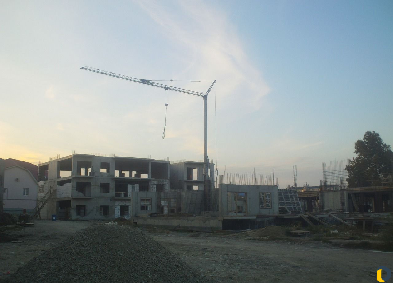 Аренда самобыстромонтируемого башенного крана