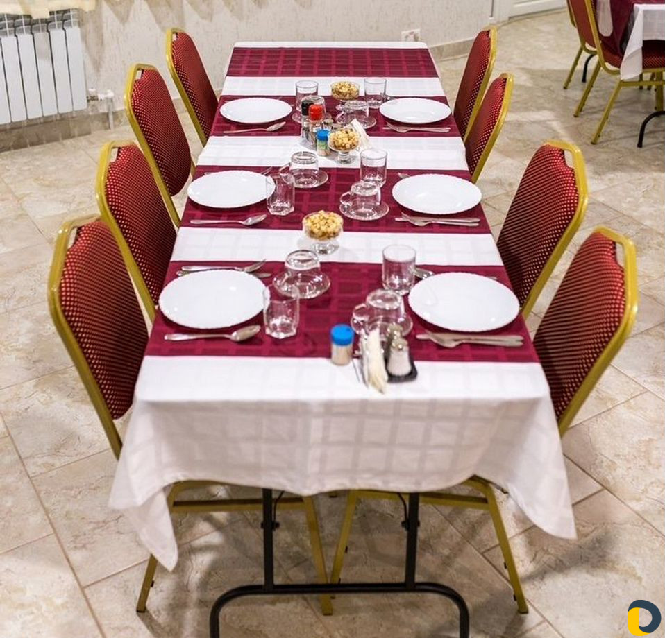 Аренда столы и стулья