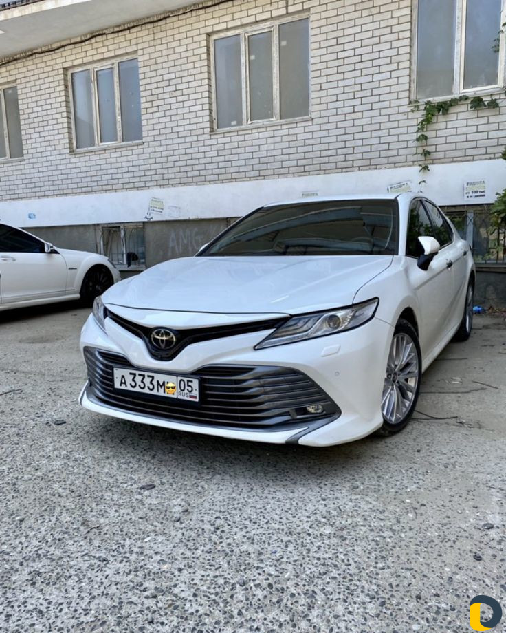 Аренда toyota camry 70 3.5, прокат с водителем