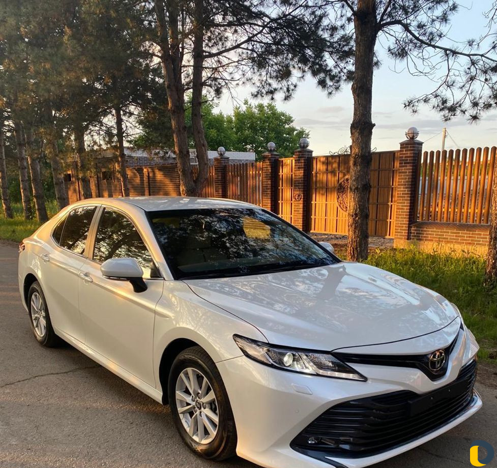 Аренда Toyota Camry с водителем на свадьбы