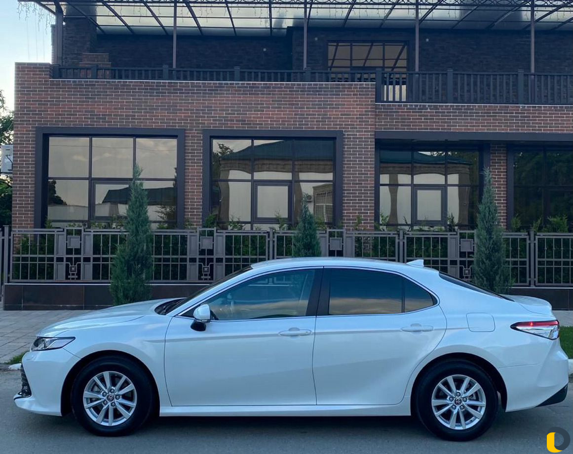 Аренда Toyota Camry с водителем на свадьбы