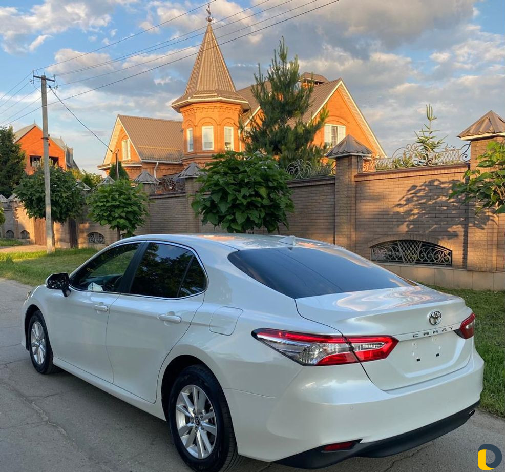 Аренда Toyota Camry с водителем на свадьбы