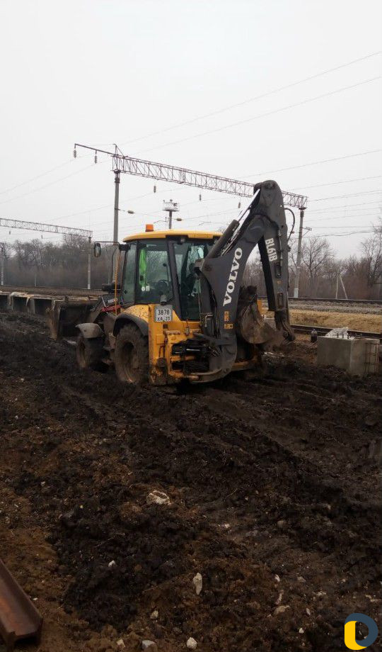 Аренда, услуги экскаватора-погрузчика cat 428