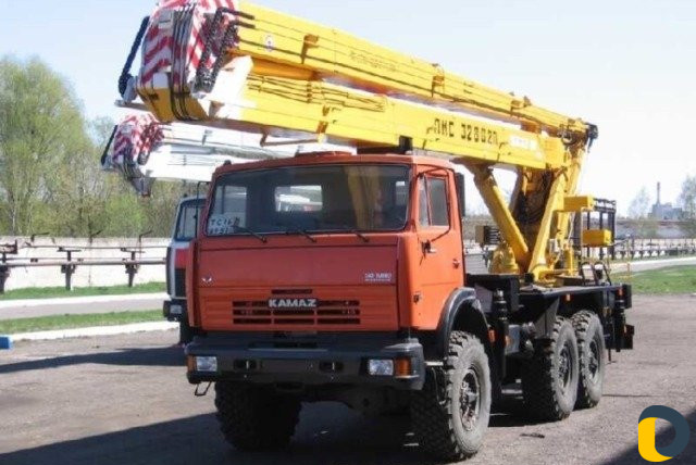 Автовышка услуги,аренда колено 28 метров