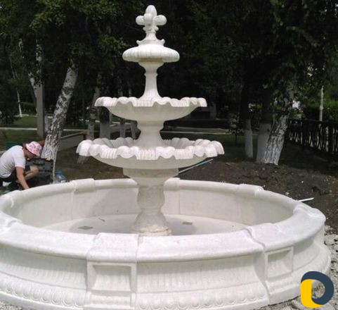 Бассейны и фонтаны, беседки и скамейки, любых форм