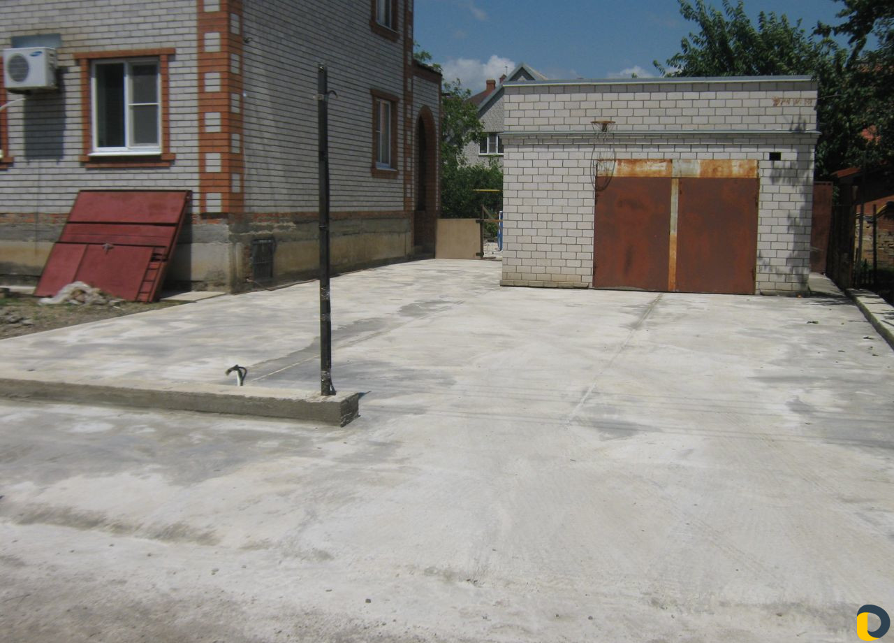 Бетонирование дворов, отмосток