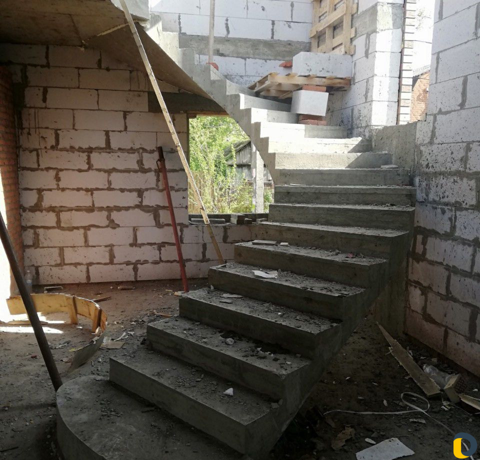Бетонные лестницы