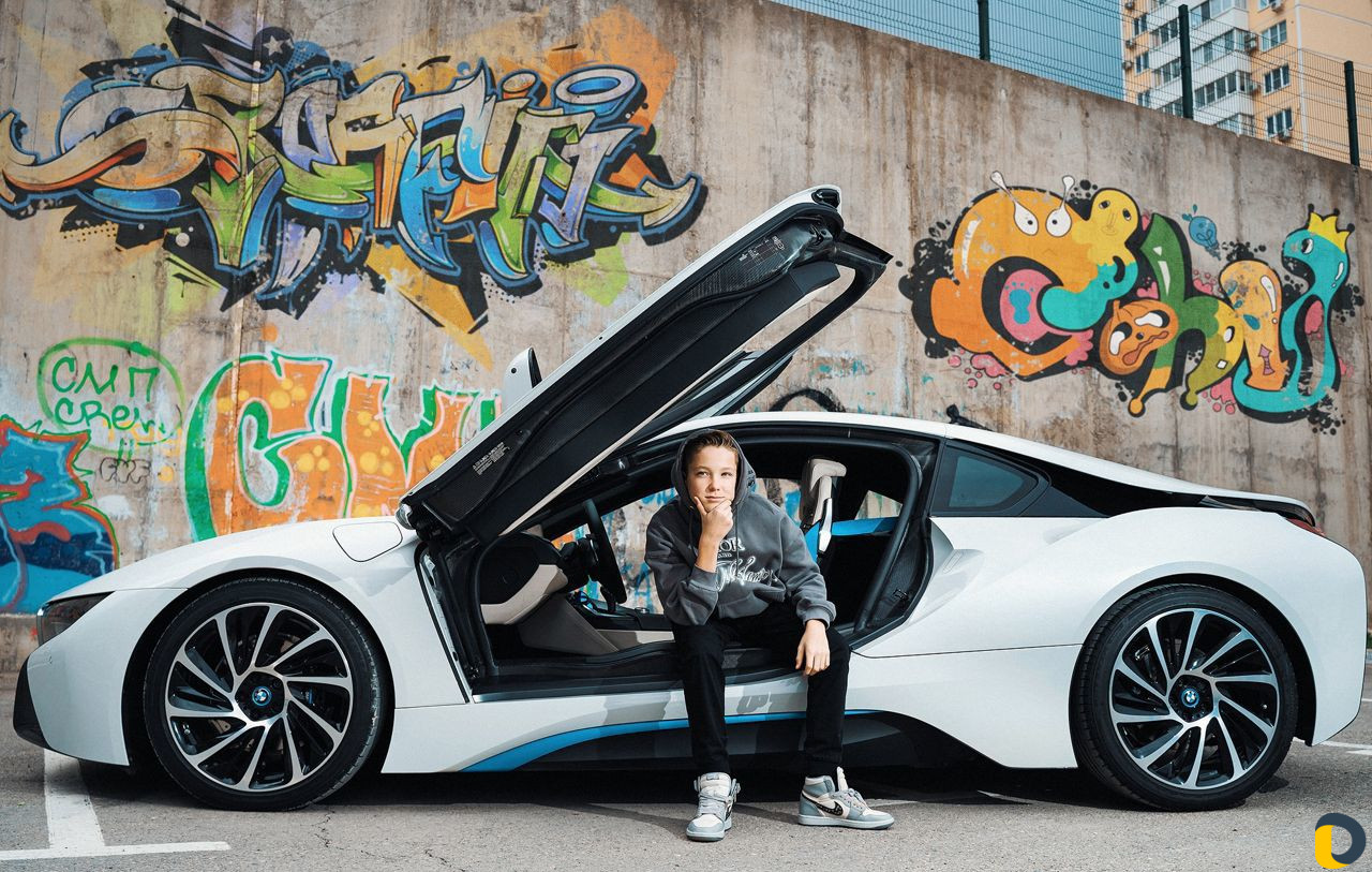 BMW i8 спортивный авто, съемки, свадьбы кино инста