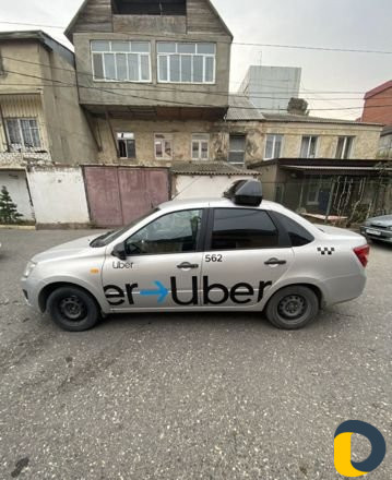 Брендирование Uber,Yandex