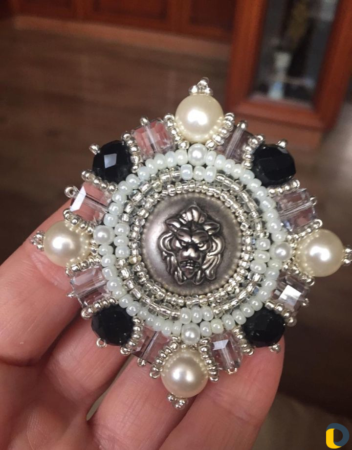 Брошь ручной работы под заказ