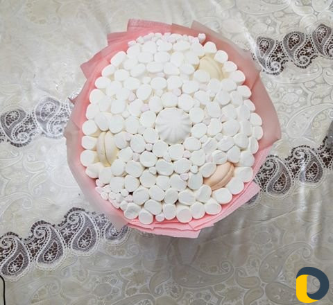 Букеты из вкусняшек