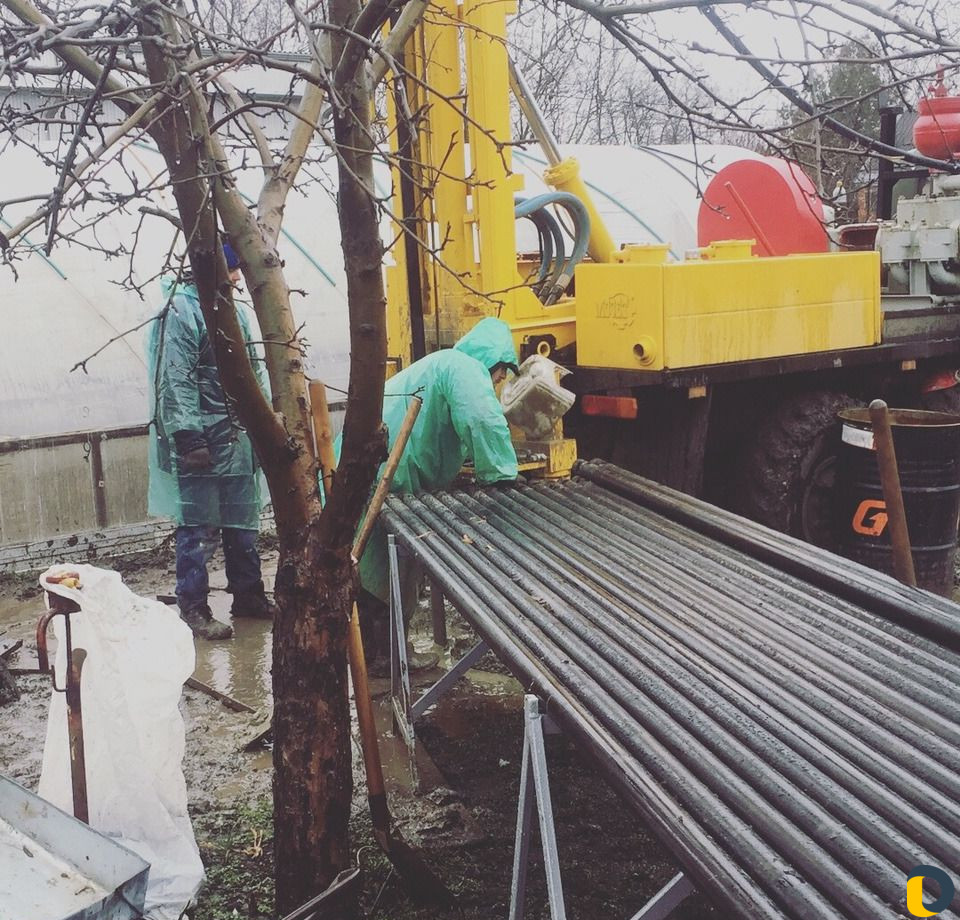 Бурение на воду на базе ЗИЛ 131
