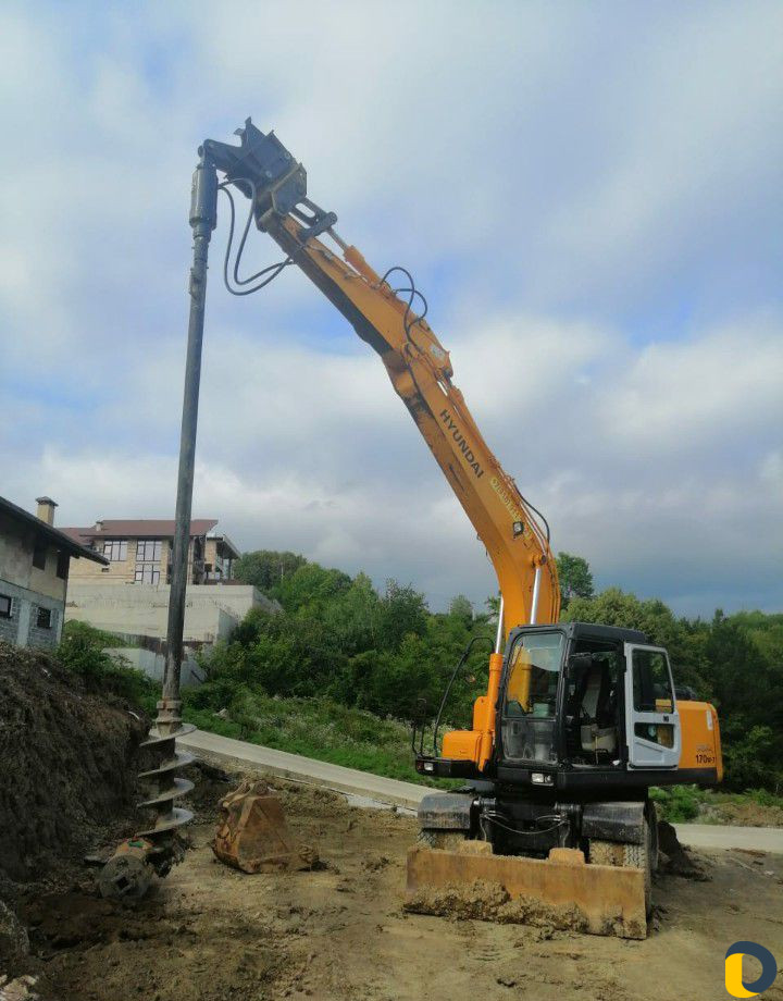 Бурение под фундамент экскаватор