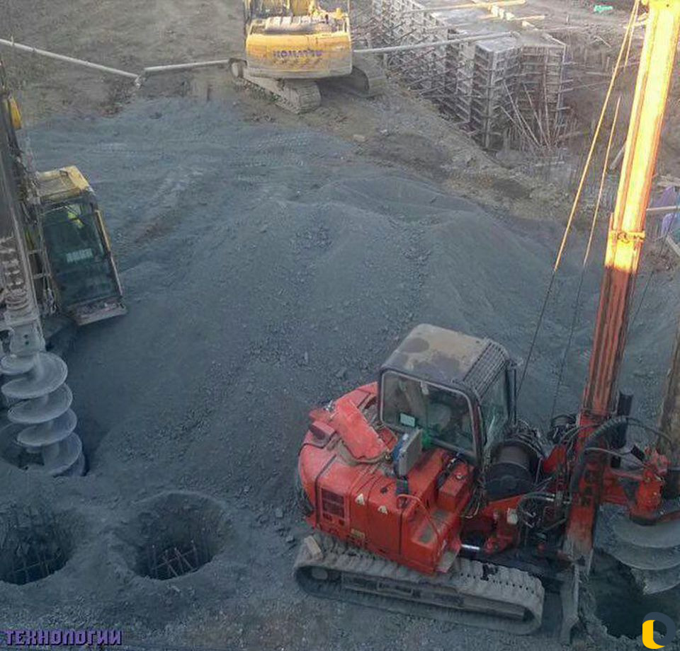Бурение под фундамент экскаватор
