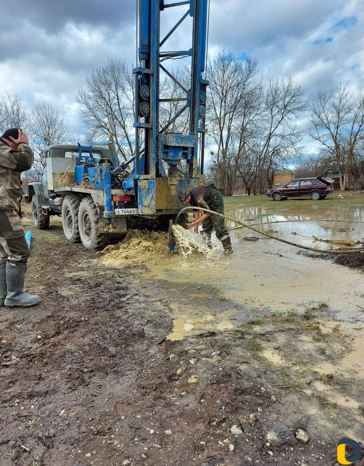 Бурение скважин на воду, бурение под воду, буровые