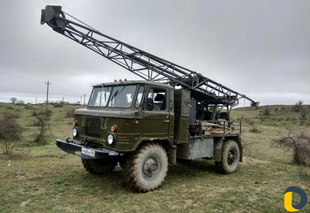 Бурение скважин, воду не бурим