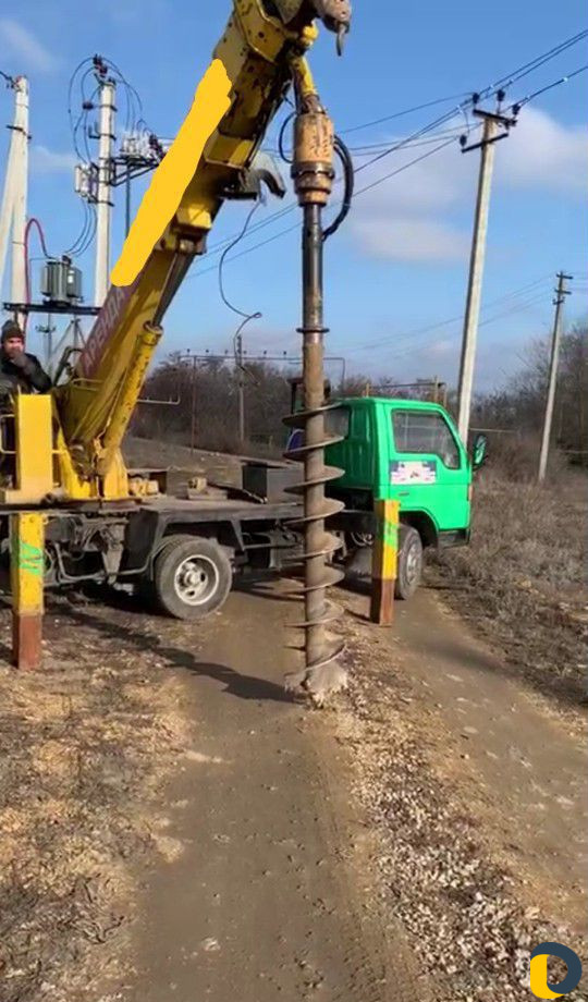 Бурение свай. Аренда ямобура