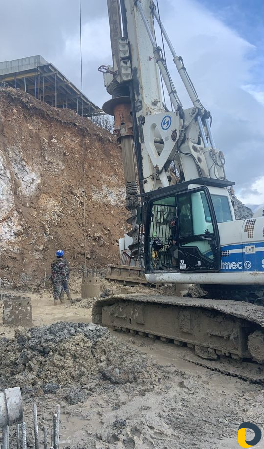 Бурение свай