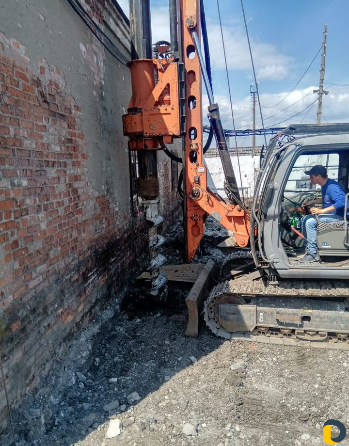 Бурение свай