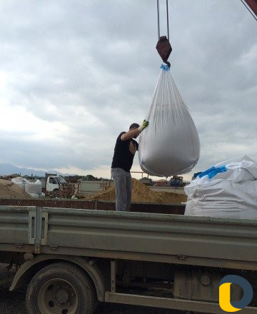 Цемент кирпич Арматура Хомуты песок Шебень