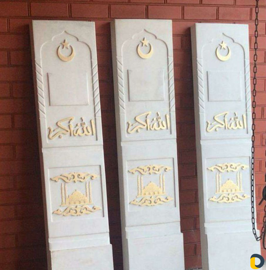 Чурт надгробия таблички крыши