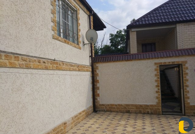 Декоративная штукатурка короед