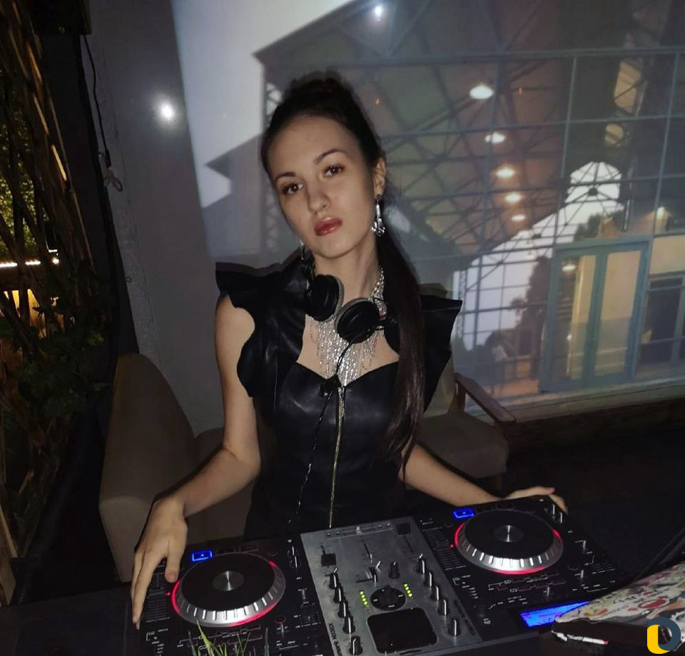 Dj