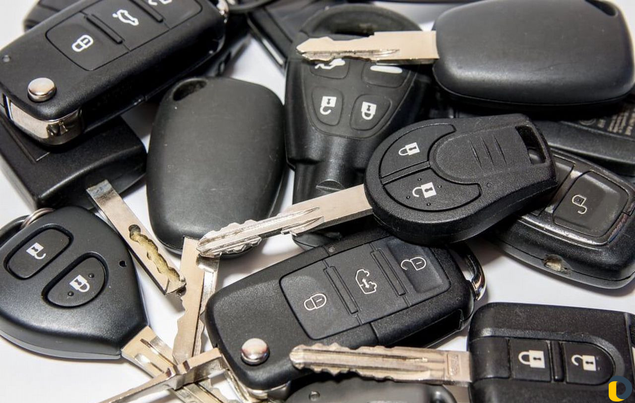 Добавить ключ авто Прошить ключ Изготовление