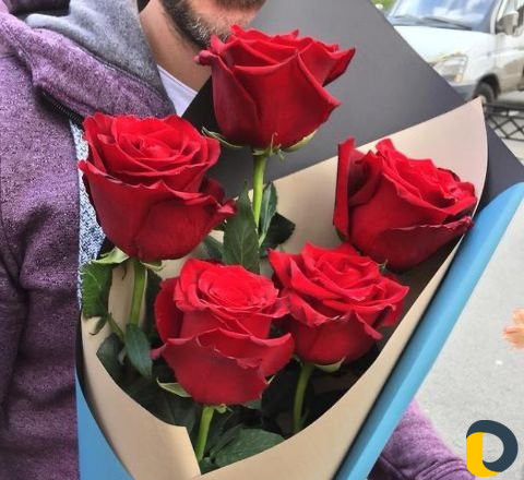 Доставка цветов И гелиевых шаров