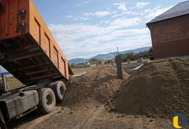 Доставка т.Песок.Шебень.Камень.чернозем.перегной