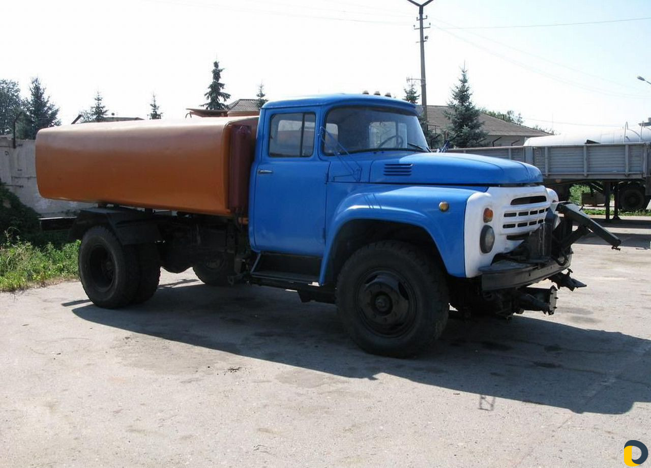 Доставка воды.водовоз. району. и городу услуги