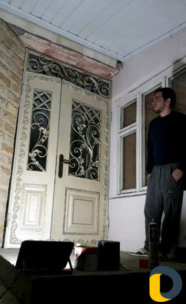 Двери решетки перила