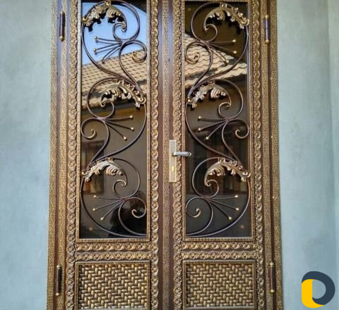 Двери входные