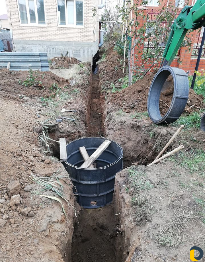 Экскаватор Kobelco c оператором